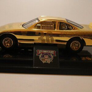 Nascar 24k gold Skittles car 1:24 scale with box